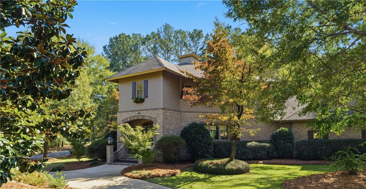 2060 East Lake Boulevard, Auburn, AL, 36830