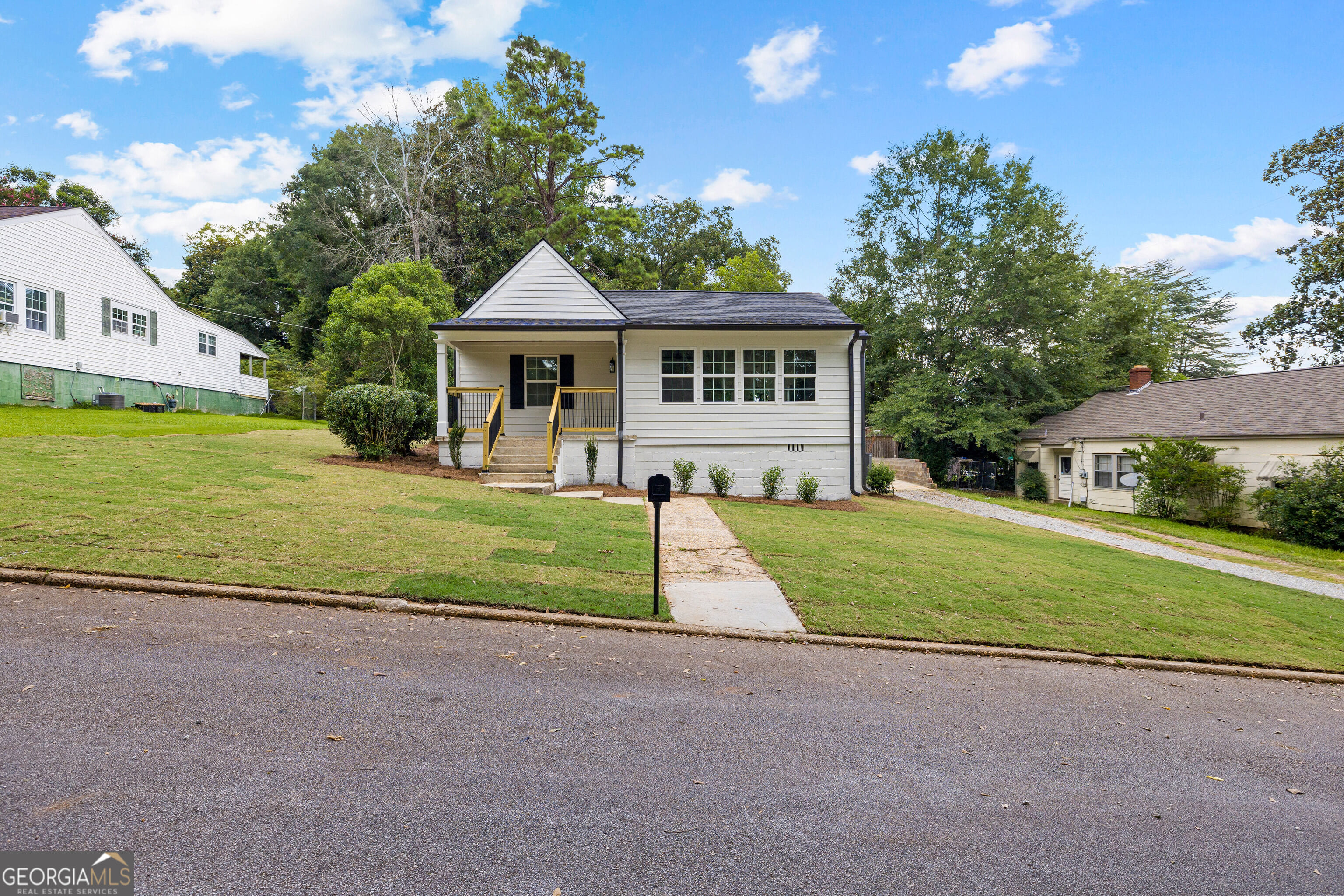 103 Carden St, Hogansville, GA 30230