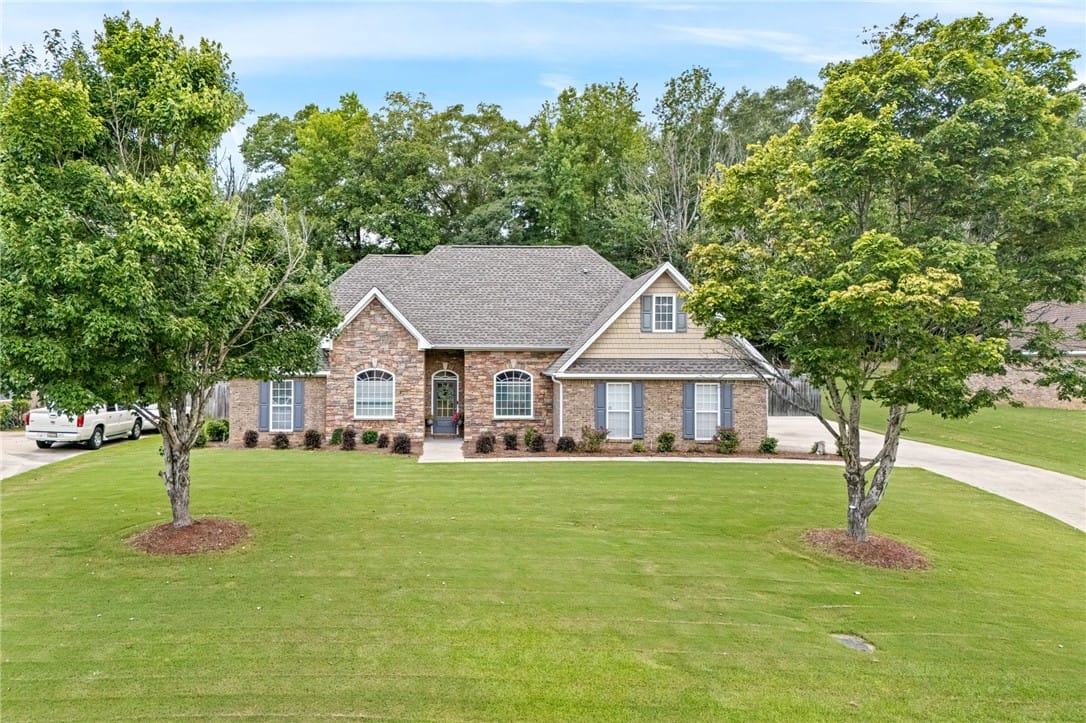 123 Coachmans Drive, Auburn, AL, 36832