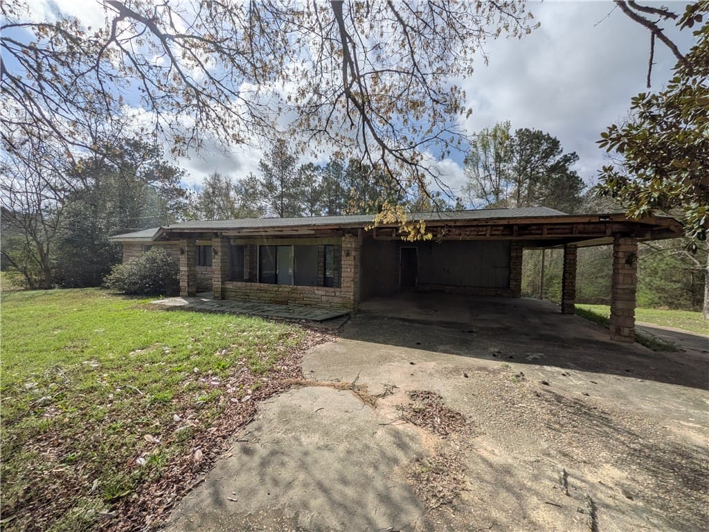 109 Brown St, Tuskegee, AL 36083