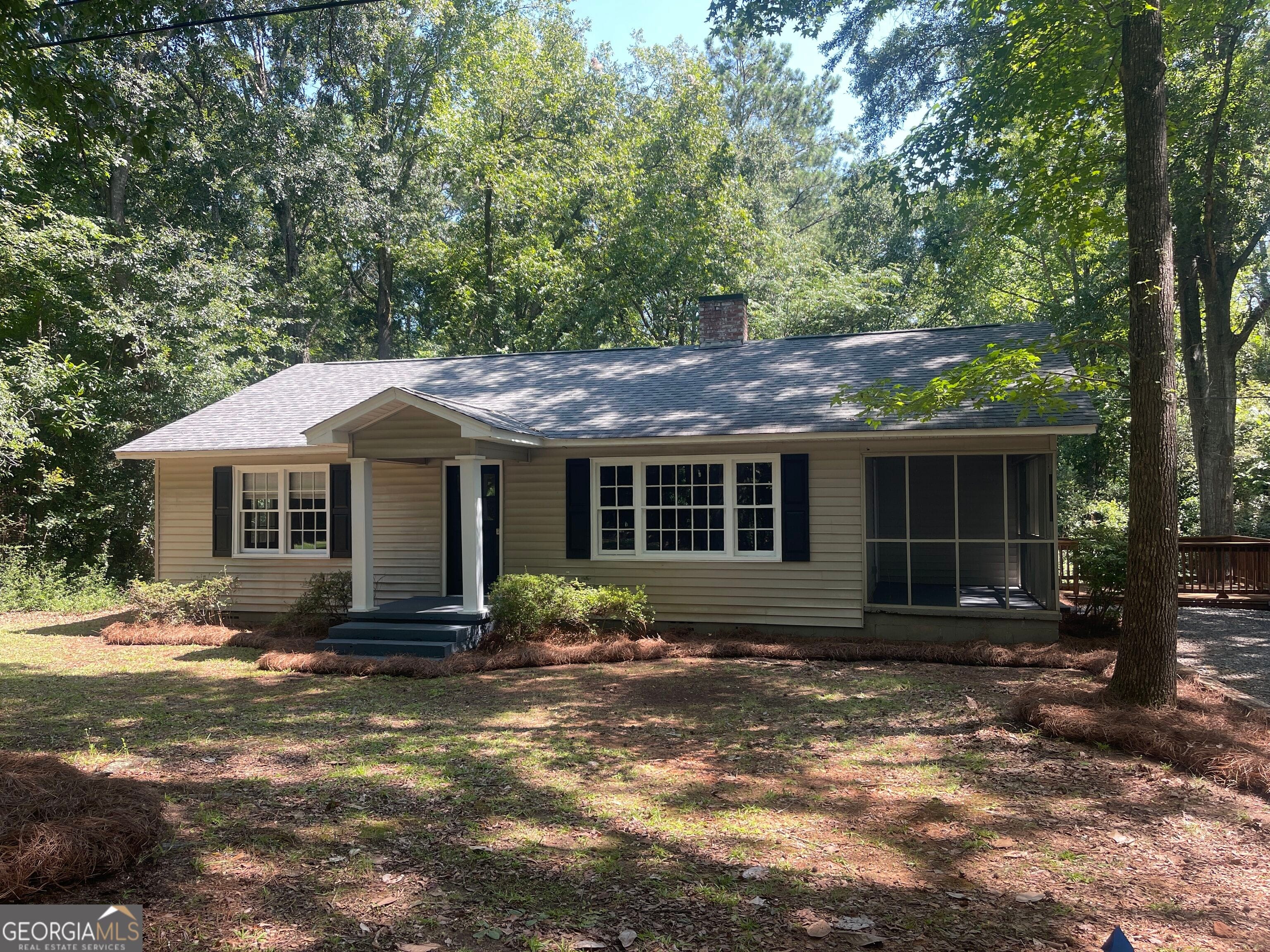 5394 Spring St, Warm Springs, GA 31830