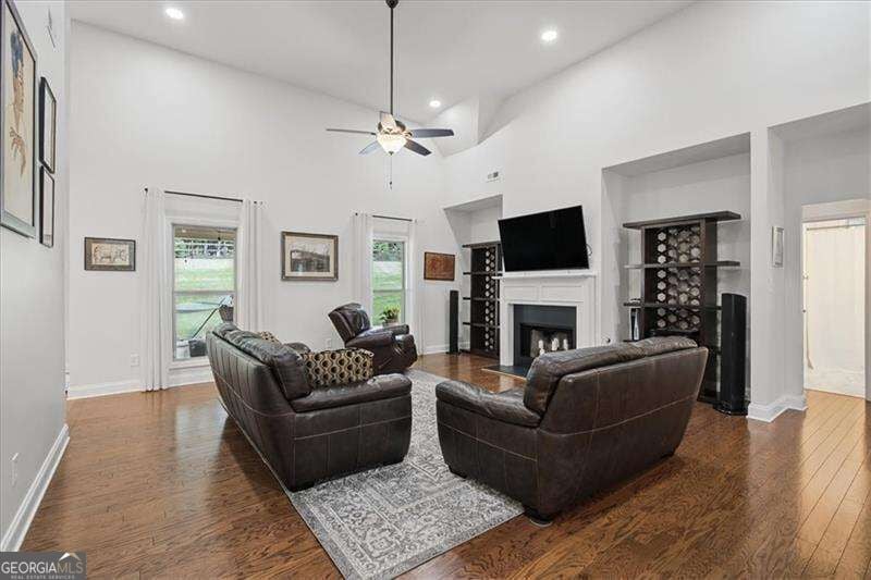 32 Meadowview St, Newnan, GA 30263