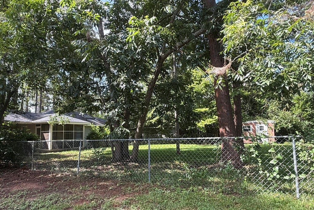 1031 Summit Dr, Albany, GA 31707