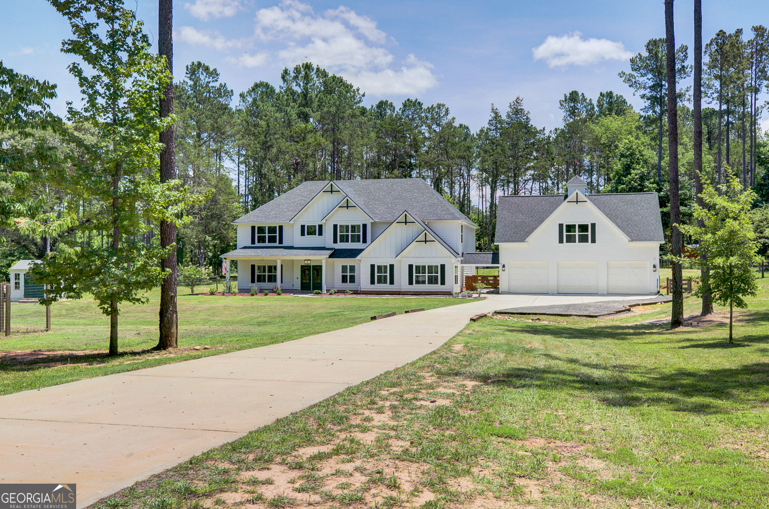 695 Dead Oak Rd, Senoia, GA 30276