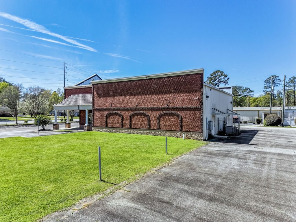 2007 Gillionville Rd, Albany, GA 31707