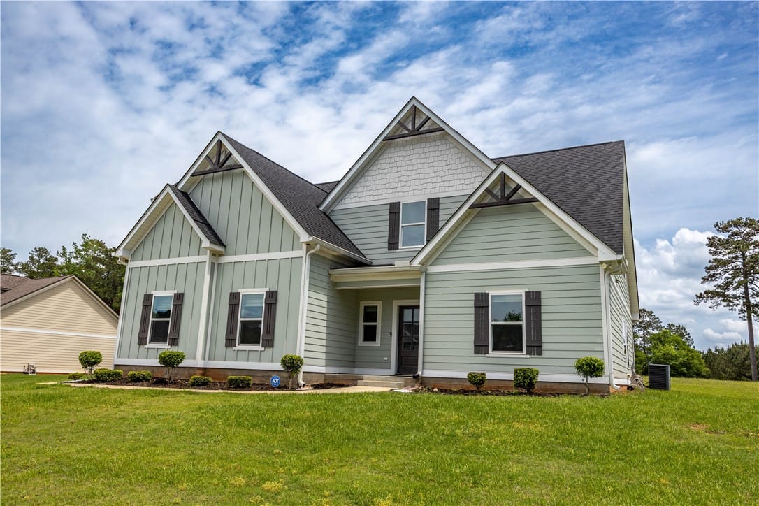 702 RIVERSIDE, Lanett, AL, 36863