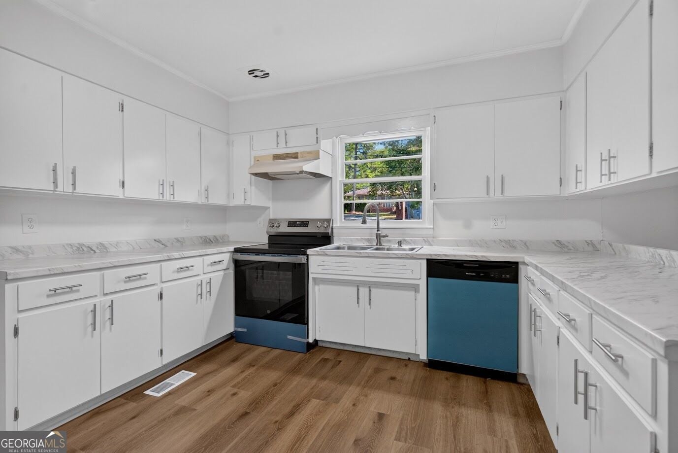 434 Pineview Terrace, LaGrange, GA 30240
