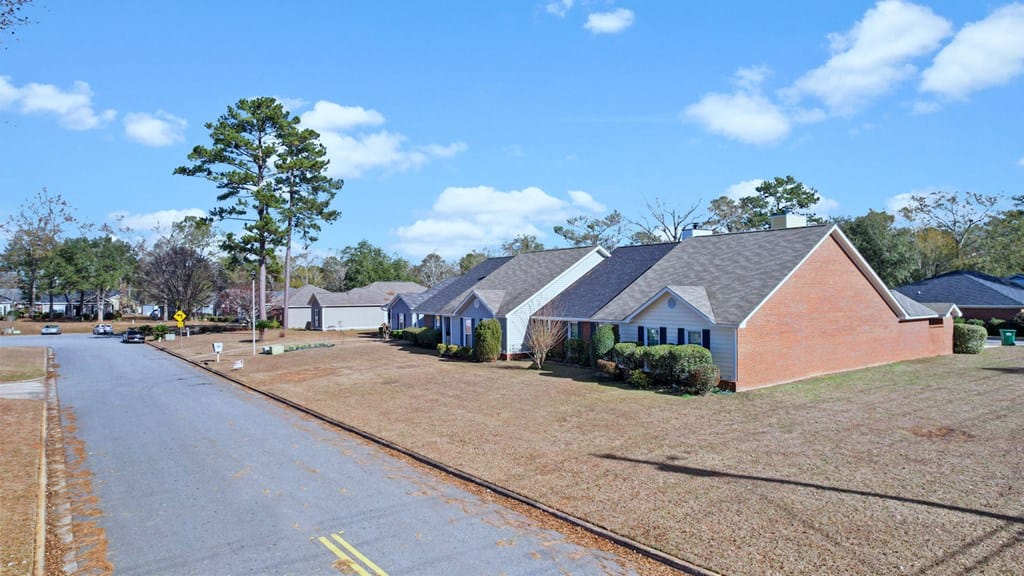 2502 Burnwyck Ct, Albany, GA 31707, USA — Photo 2