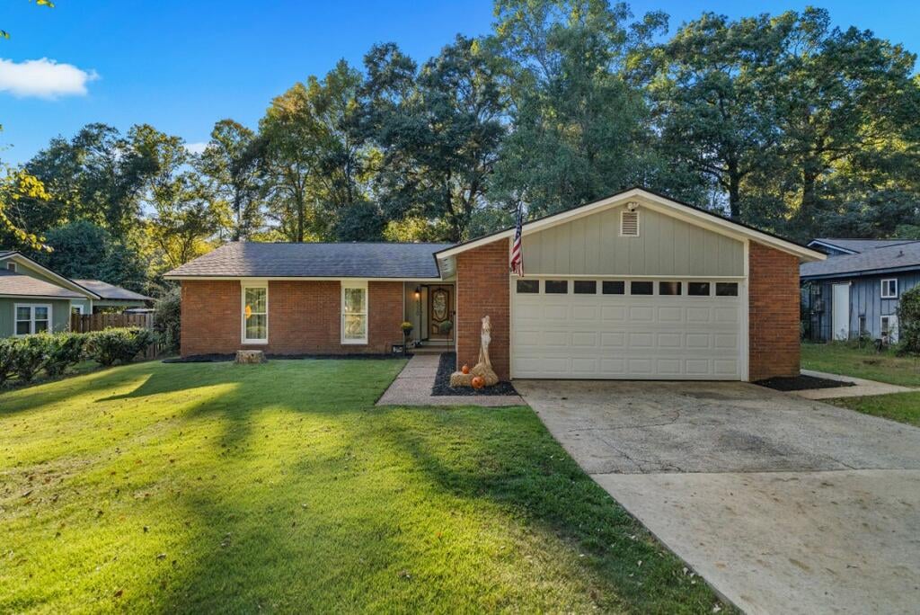 6329 Lemans Ln, Columbus, GA 31909