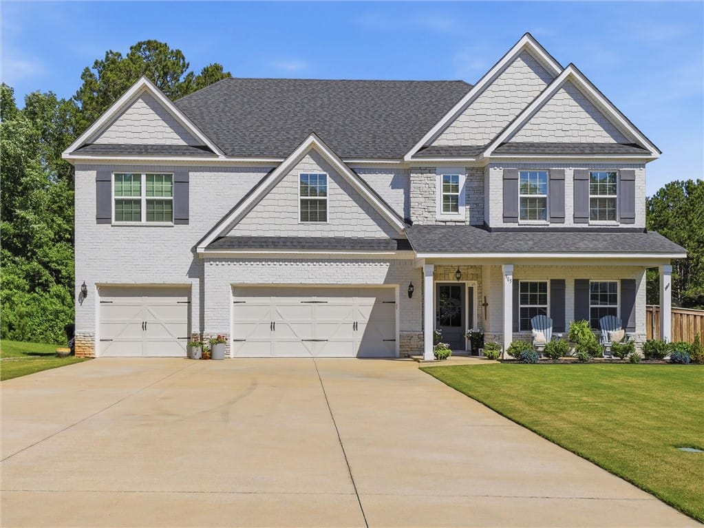 905 Gallipoli Ct, Auburn, AL 36832, A classic facade showcasing a welcoming front porc