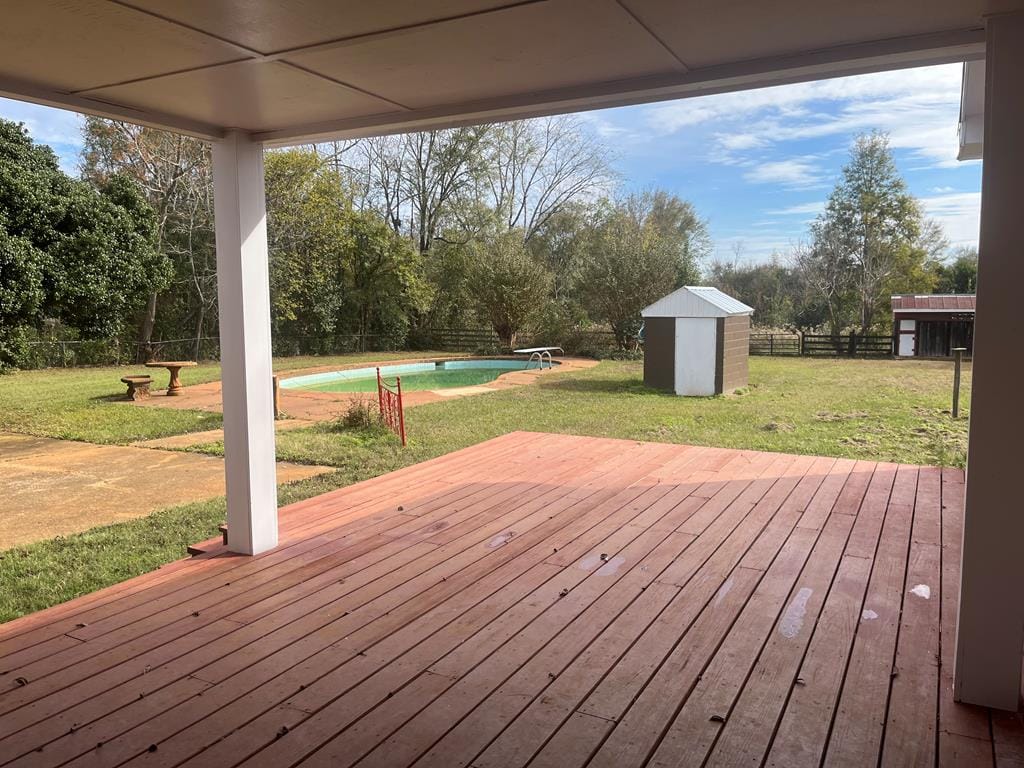 112 8 Mile Rd, Albany, GA 31721
