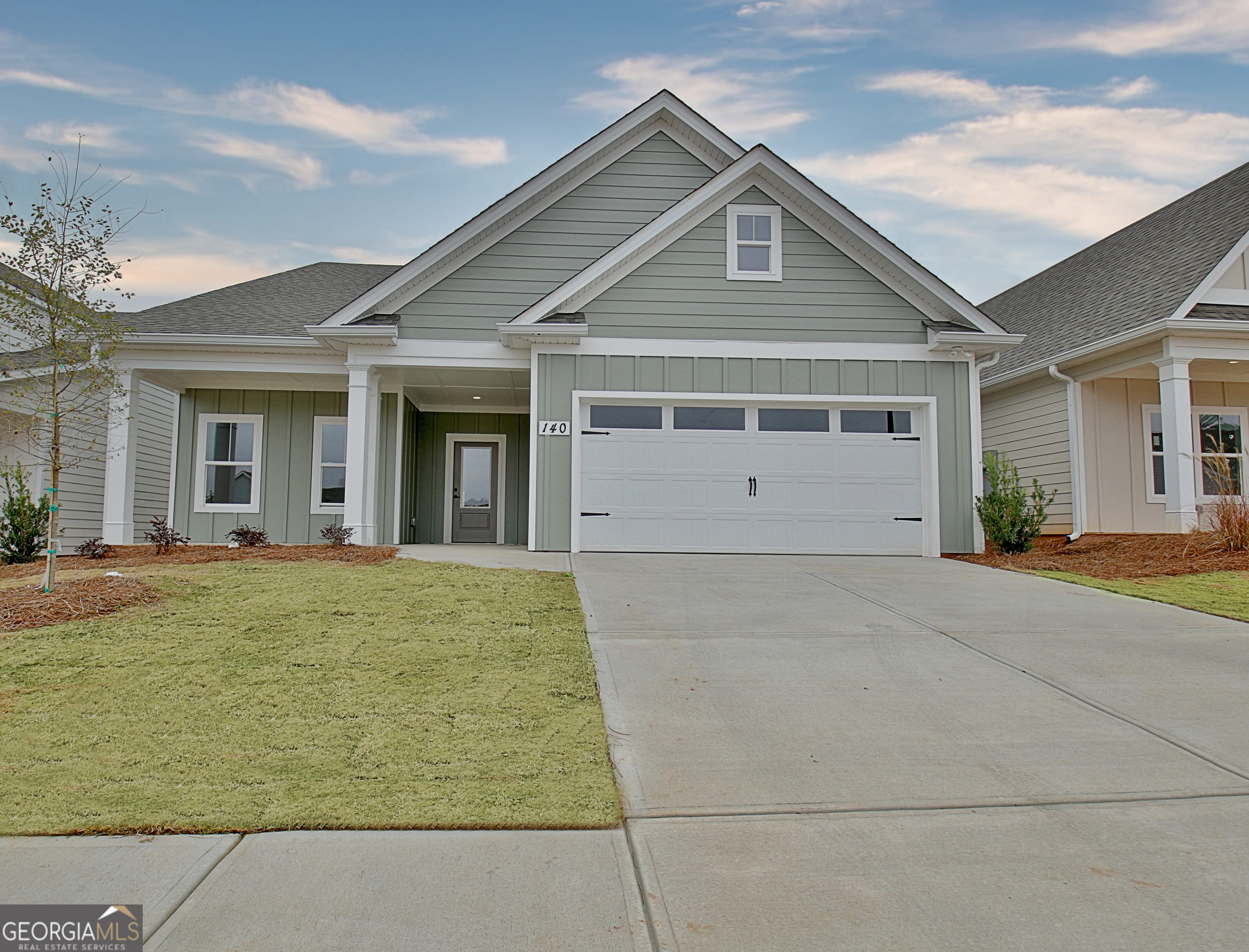 70 Redhaven Dr, Senoia, GA 30276