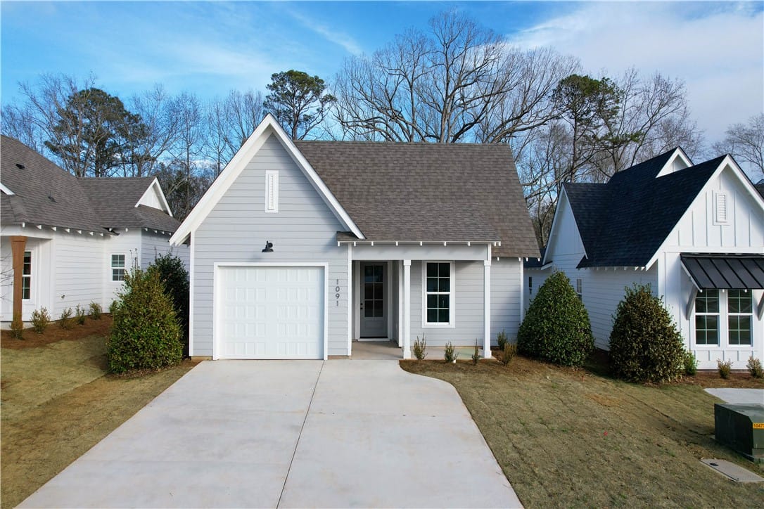 1091 Woodland Circle, Opelika, AL 36801, The Trace plan on lot 129 by Holland Homes LLC is