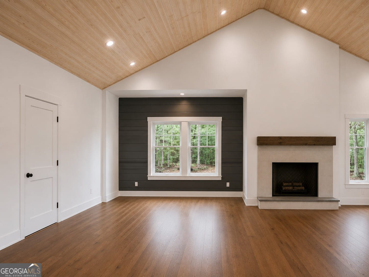 102 Thurman Dr, Thomaston, GA 30286
