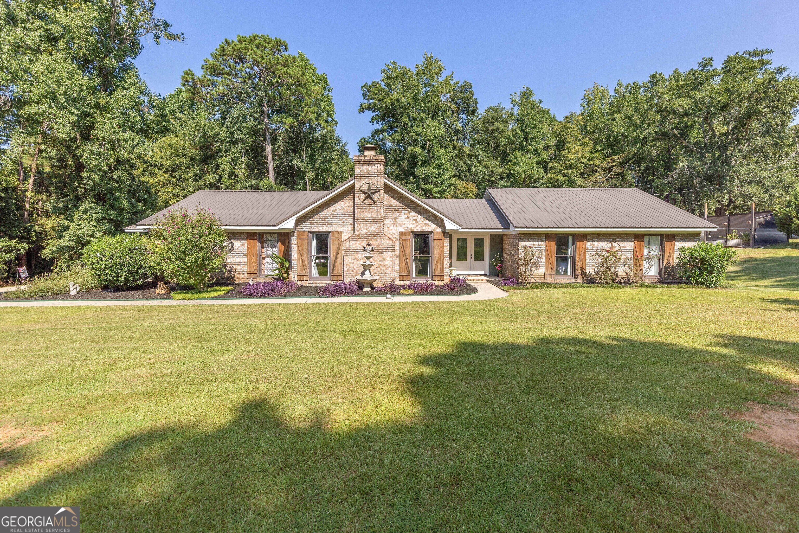 6811 Mobley Rd, Columbus, GA 31904