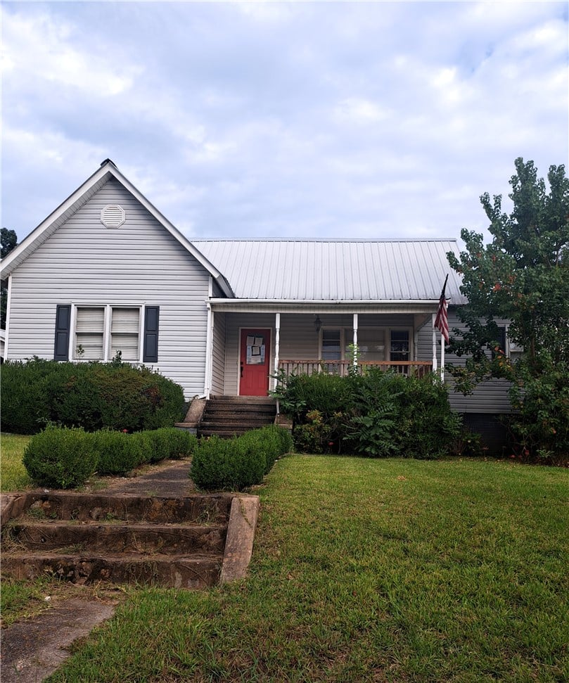 113 Morgan St, Valley, AL 36854