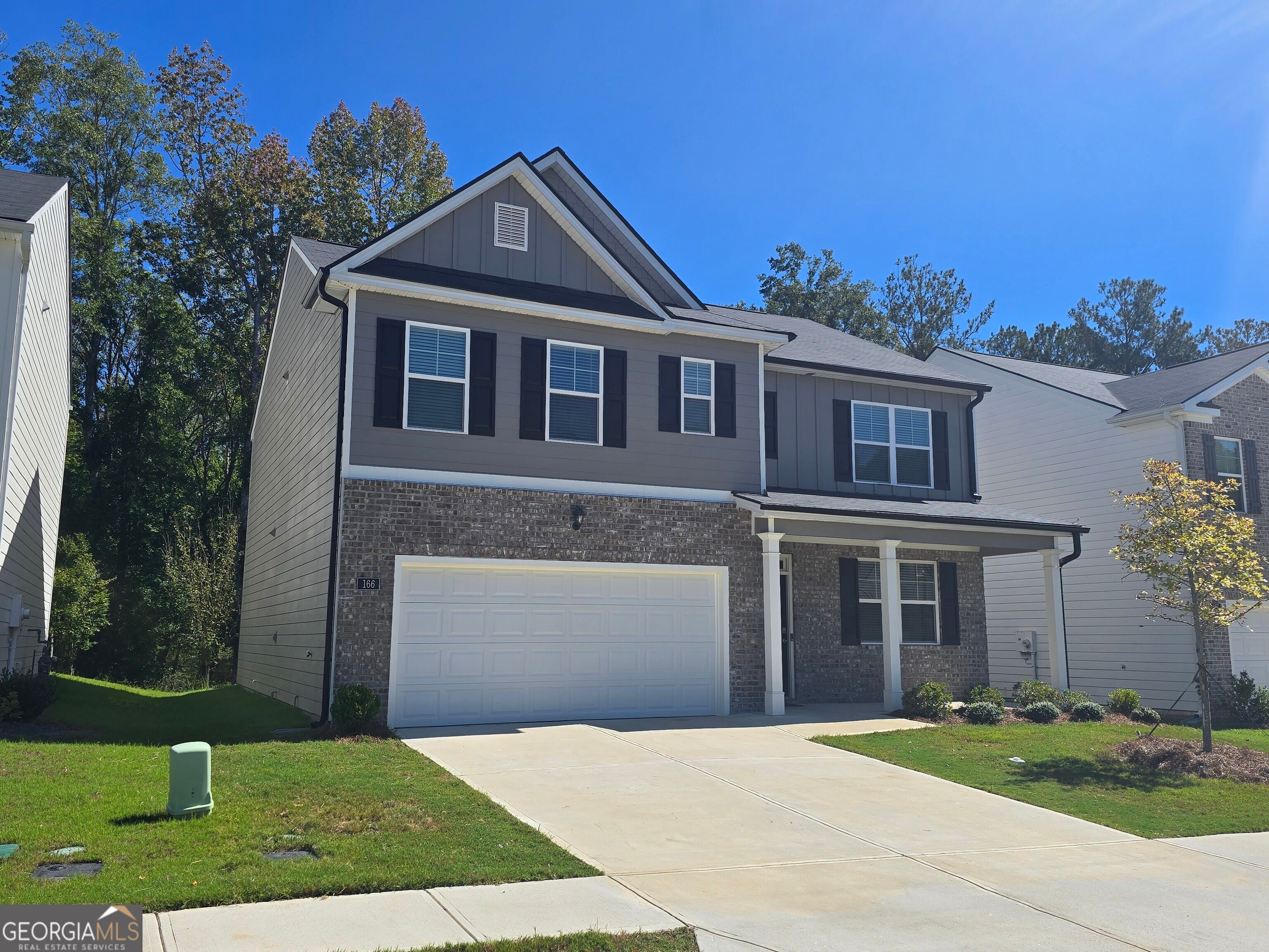166 Woodbrook Trl, Newnan, GA 30265