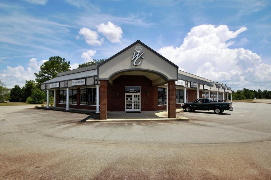 2820 Meredyth Dr, Albany, GA 31707