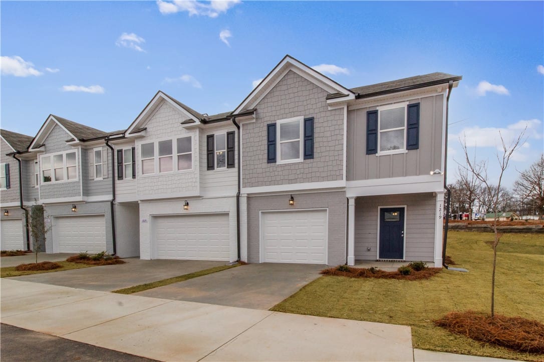 1219 McCoy Street, Opelika, AL, 36801 — Photo 2