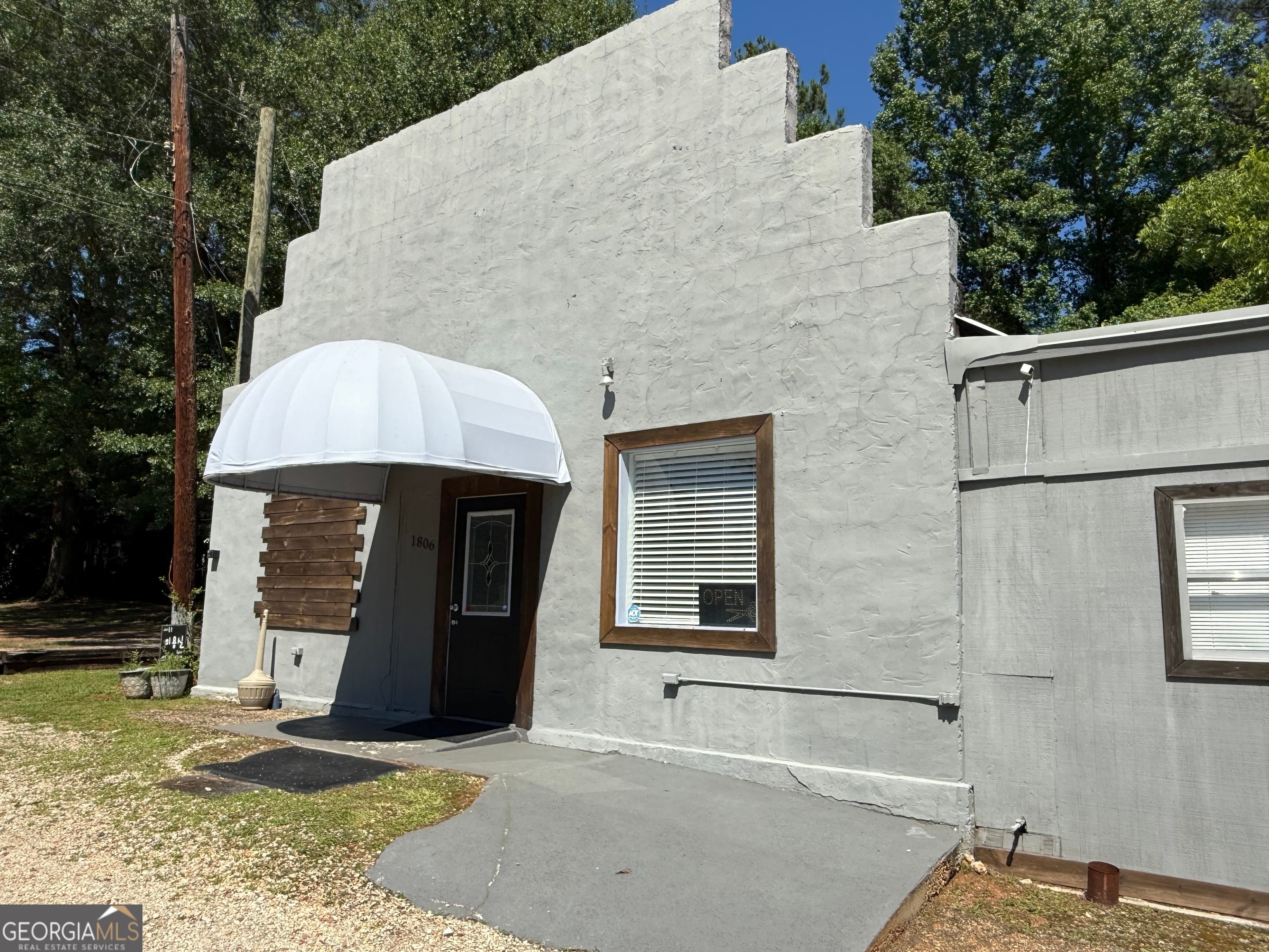 1806 US-29, West Point, GA 31833