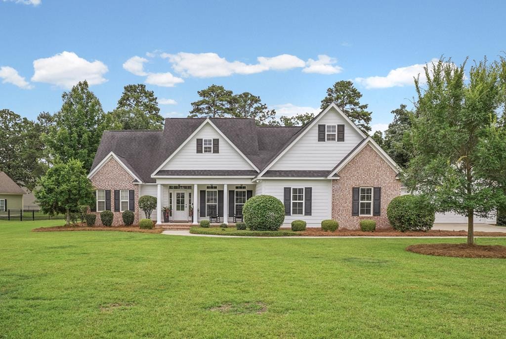 109 E Edgefield Dr, Leesburg, GA 31763