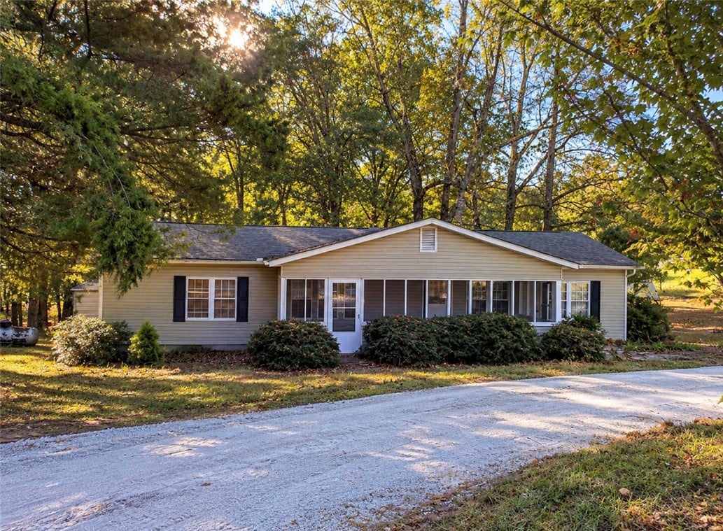 268 Lee Road 186, Opelika, AL 36804