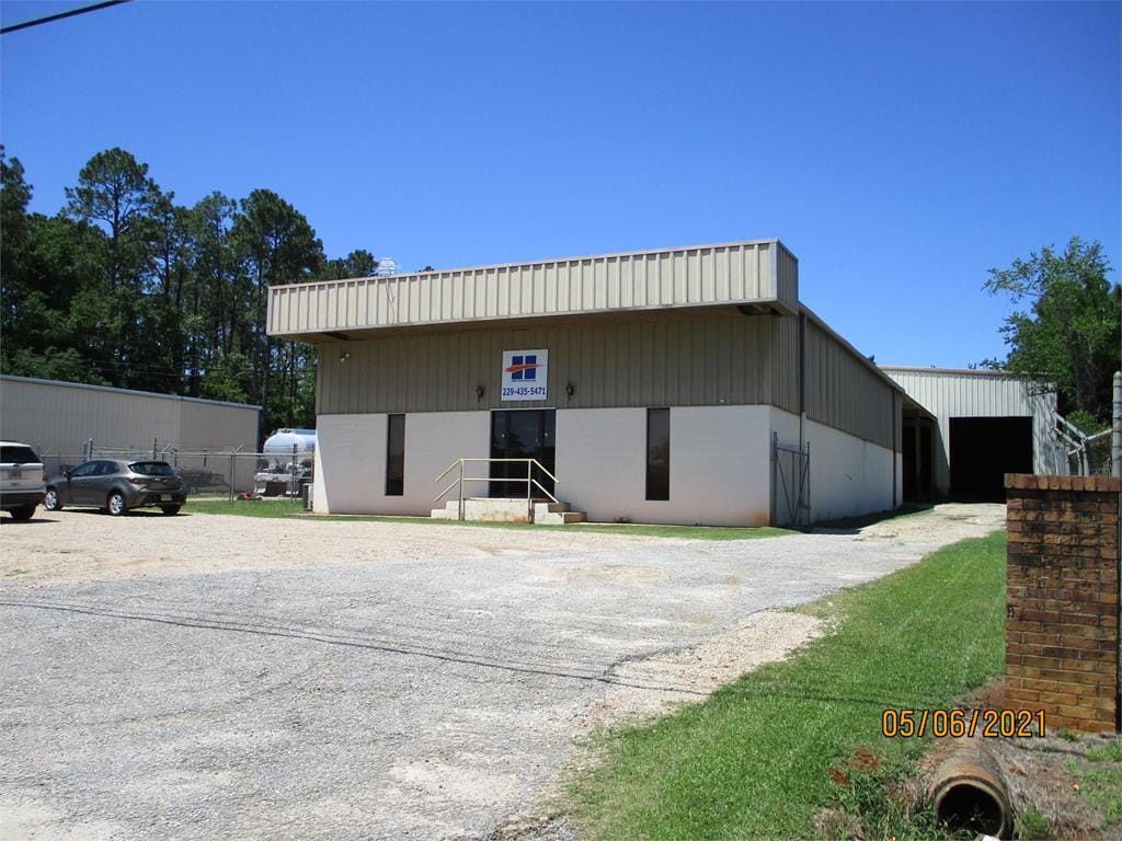 2727 Phillips Dr, Albany, GA 31721