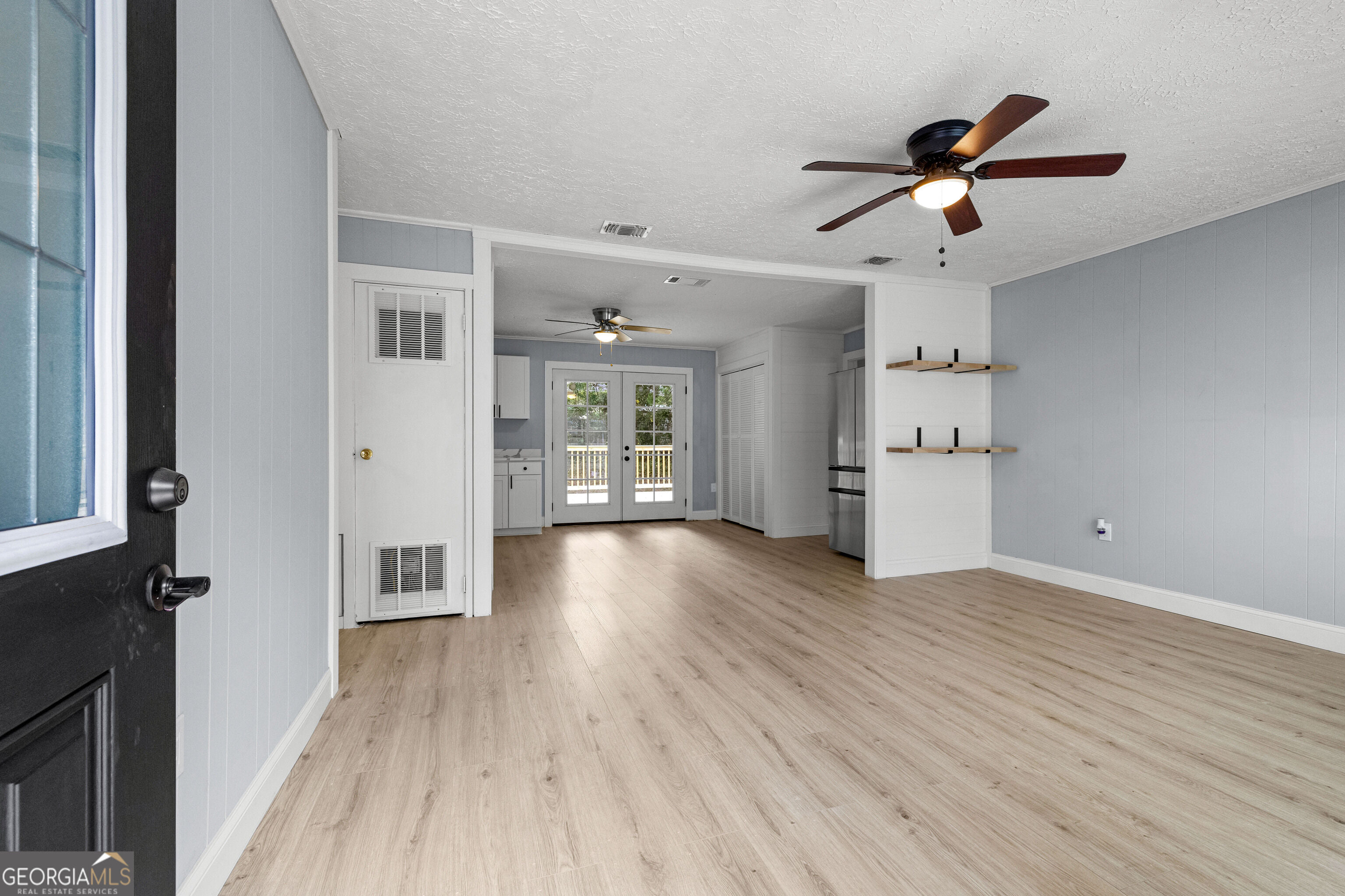 8 Westgate Park Dr, Newnan, GA 30263