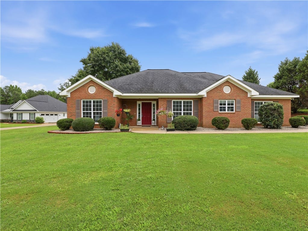 374 Lee Road 370, Valley, AL, 36854