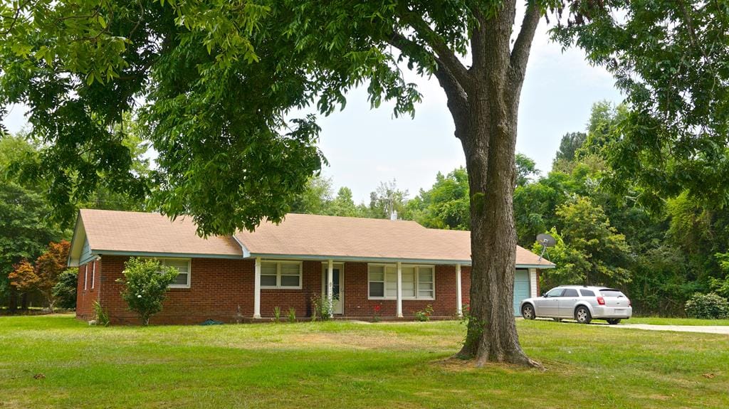 6605 Columbus Highway, Box Springs, GA, 31801