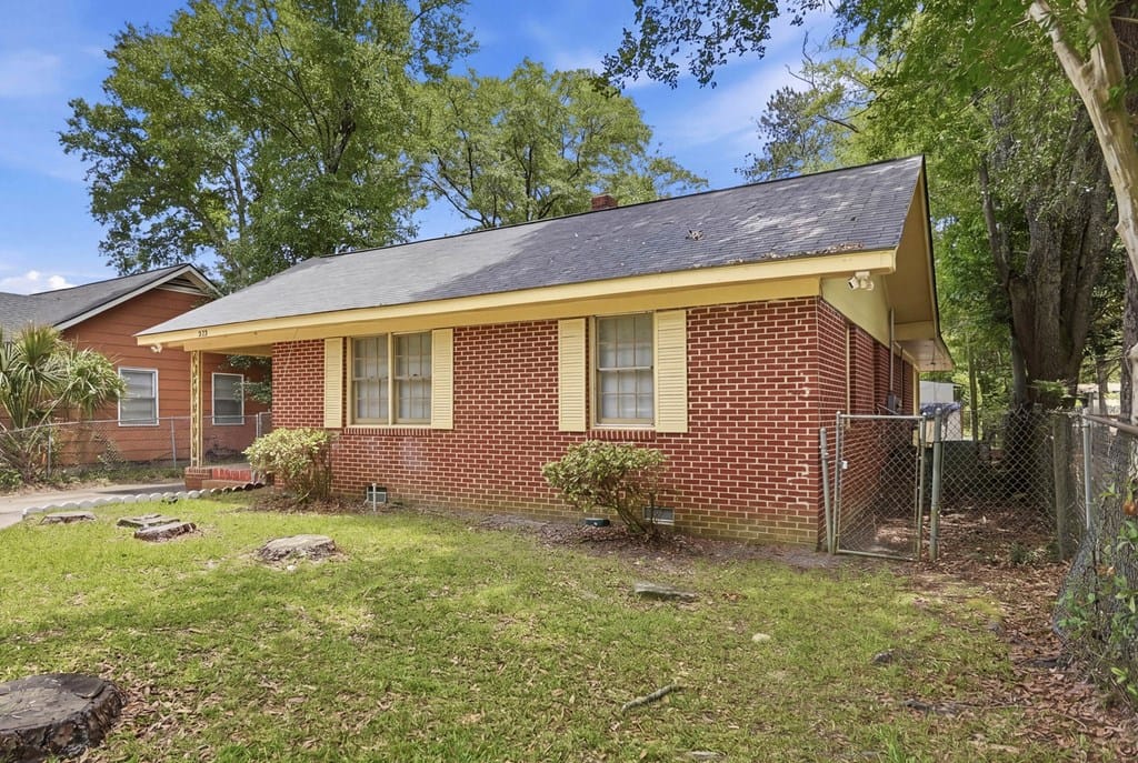 808 W Mercer Ave, Albany, GA 31701