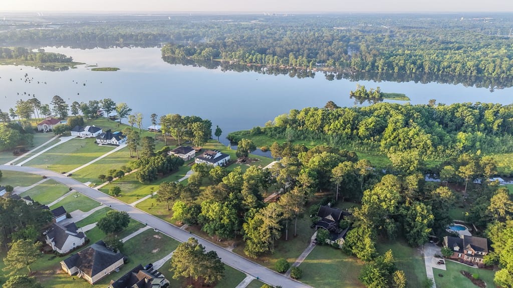 1206 River Pointe Dr, Albany, GA 31701