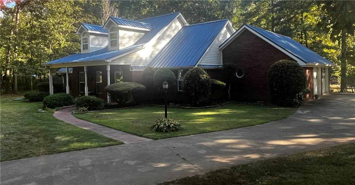 1034 County Road 520, Five Points, AL, 36855