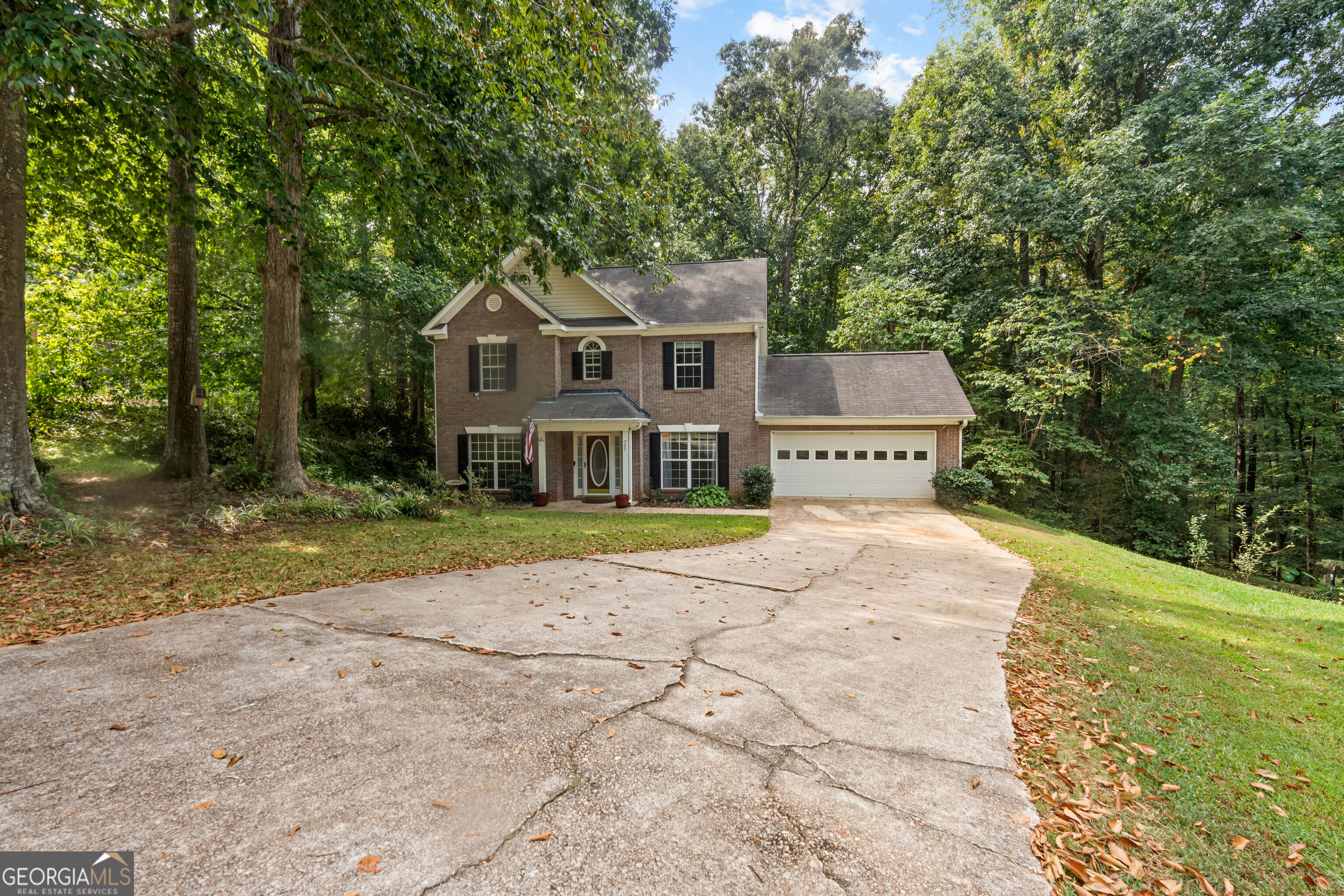 205 Foxdale Ct, LaGrange, GA 30240
