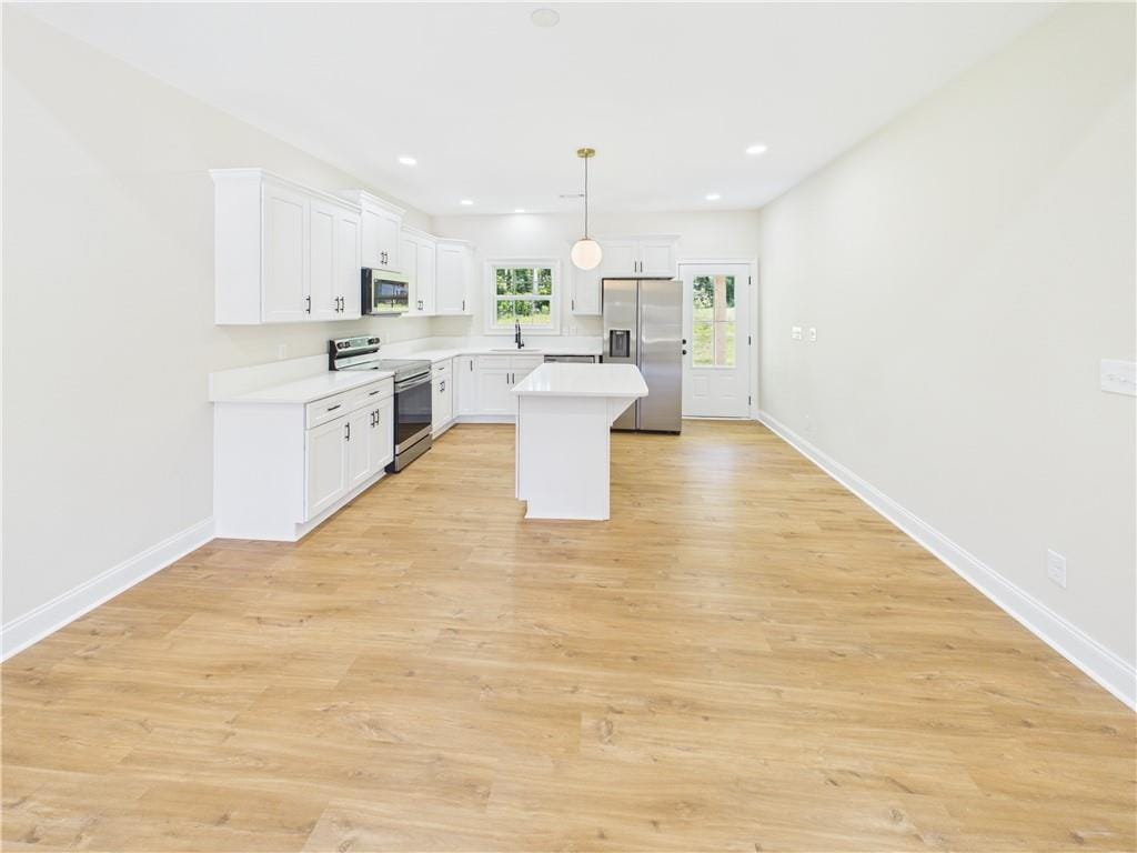 68 Ml Crk Dr, Smiths Station, AL 36877, USA