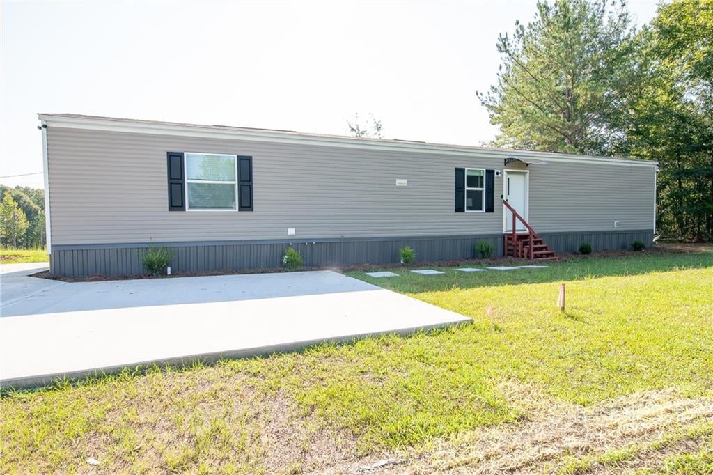 7 Lily St, Hurtsboro, AL 36860