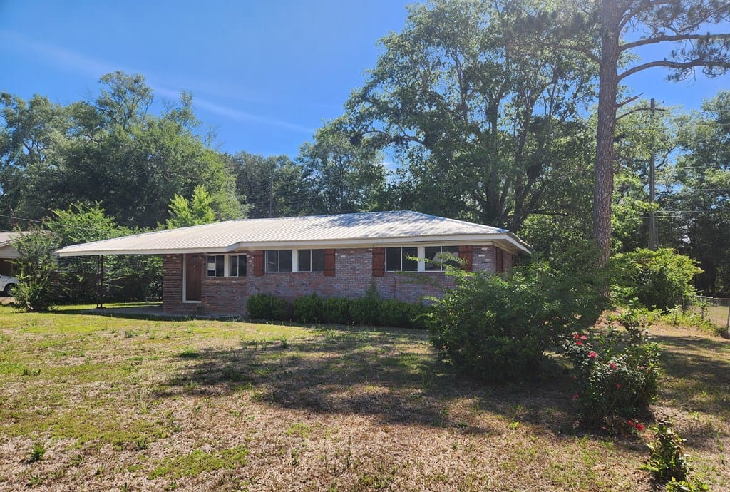 385 Laurel Ln, Camilla, GA 31730