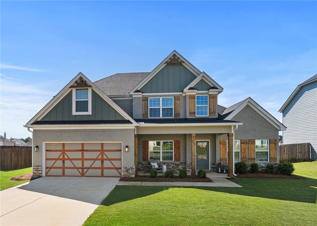 629 Wymond Ct, Opelika, AL 36804