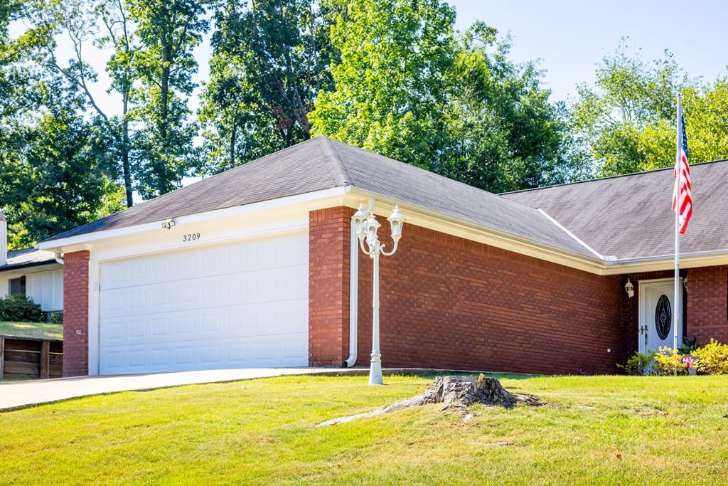 3204 Silver Lake Drive, Phenix City, AL, 36867 — Photo 3