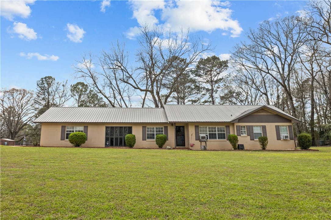5108 Lee County Rd 270, Valley, AL 36854