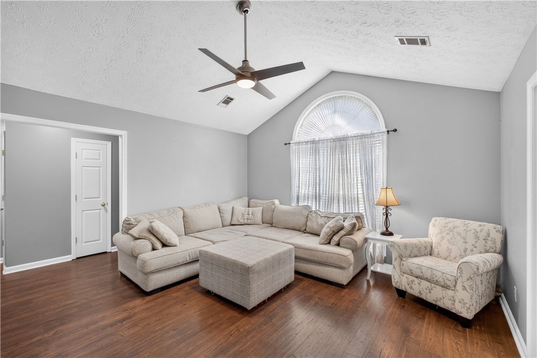 1404 Southers Ct, Opelika, AL 36801