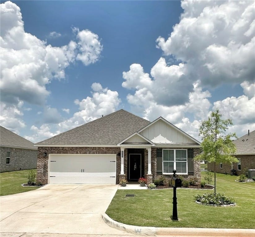 2527 Farmville Lakes Drive, Auburn, AL, 36830