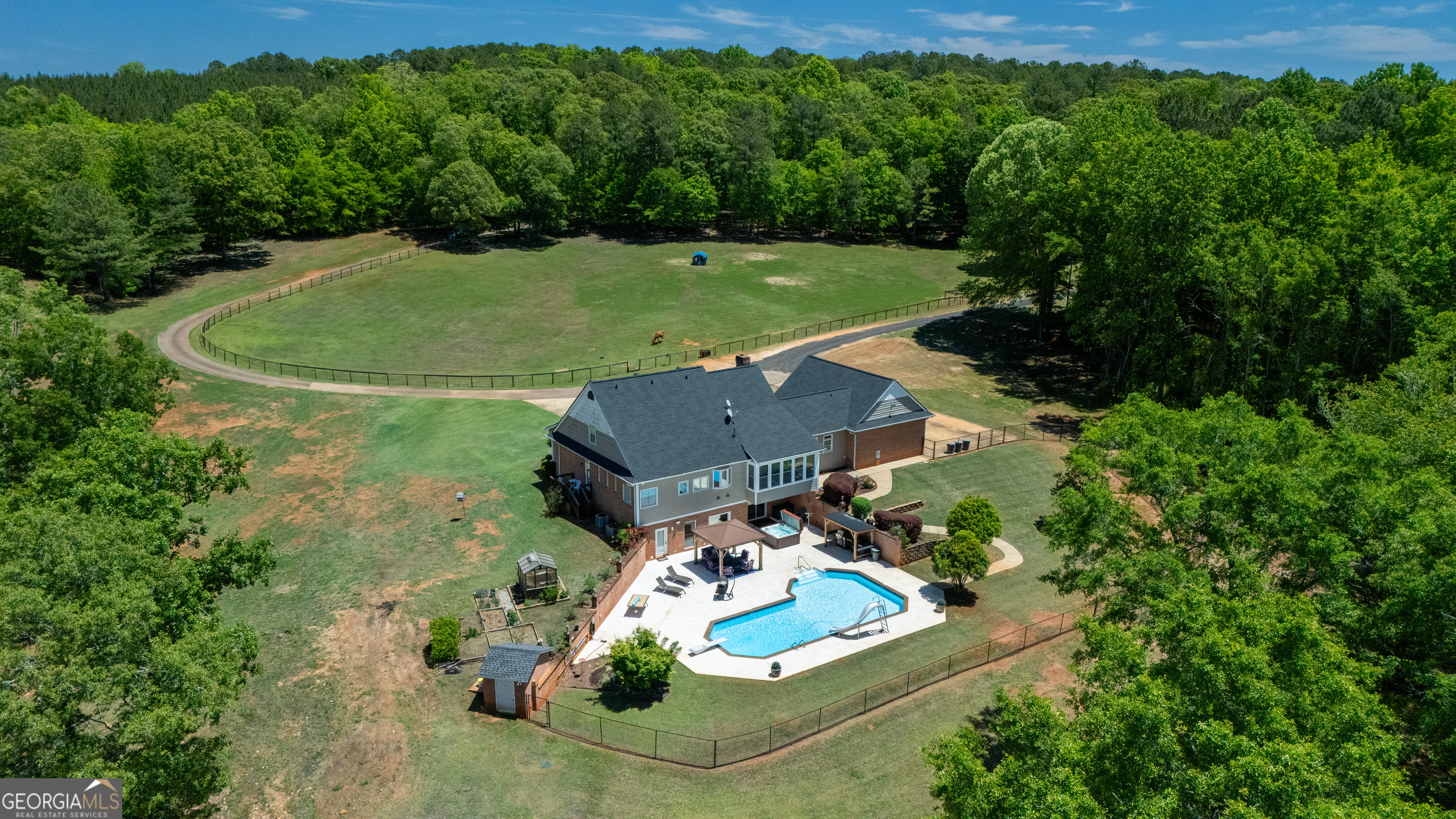 529 Floyd Rd, Pine Mountain, GA 31822