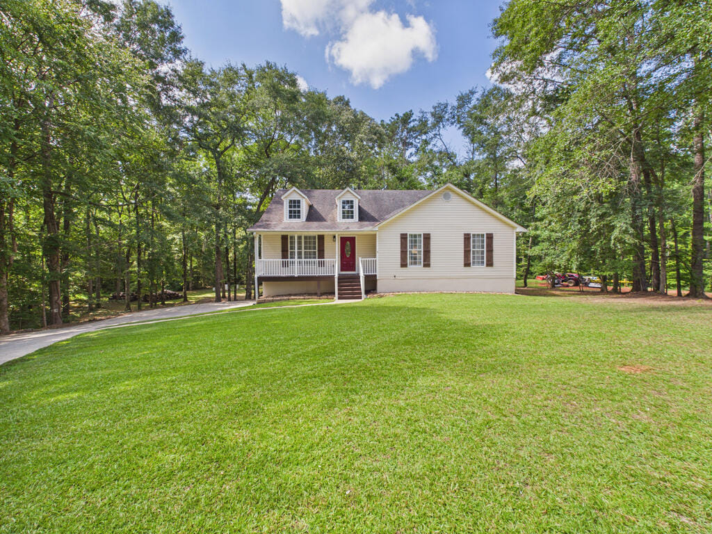1732 Lee Rd, Salem, AL 36874