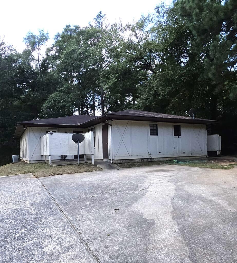 5640 St Marys Rd, Columbus, GA 31907