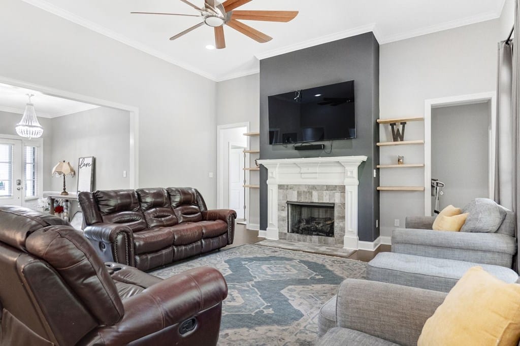 143 Thistledown Dr, Leesburg, GA 31763
