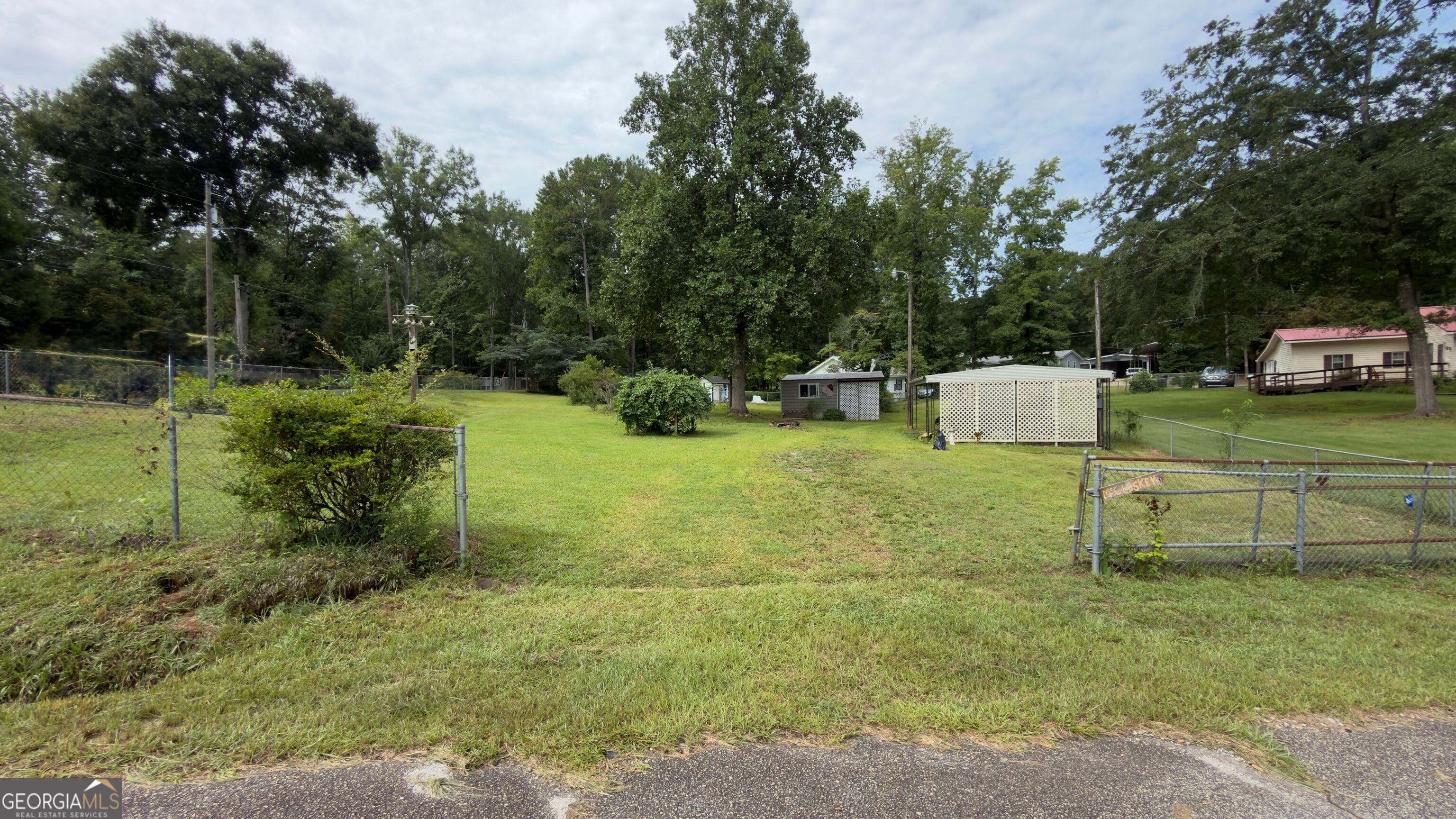 0 W Pine Lake Dr, West Point, GA 31833