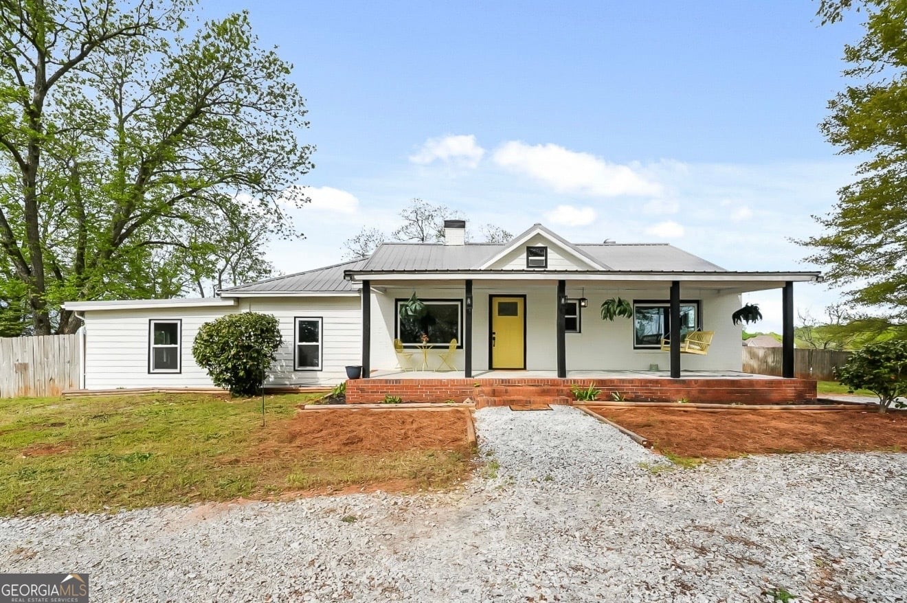 1015 Sid Hunter Rd, Senoia, GA 30276