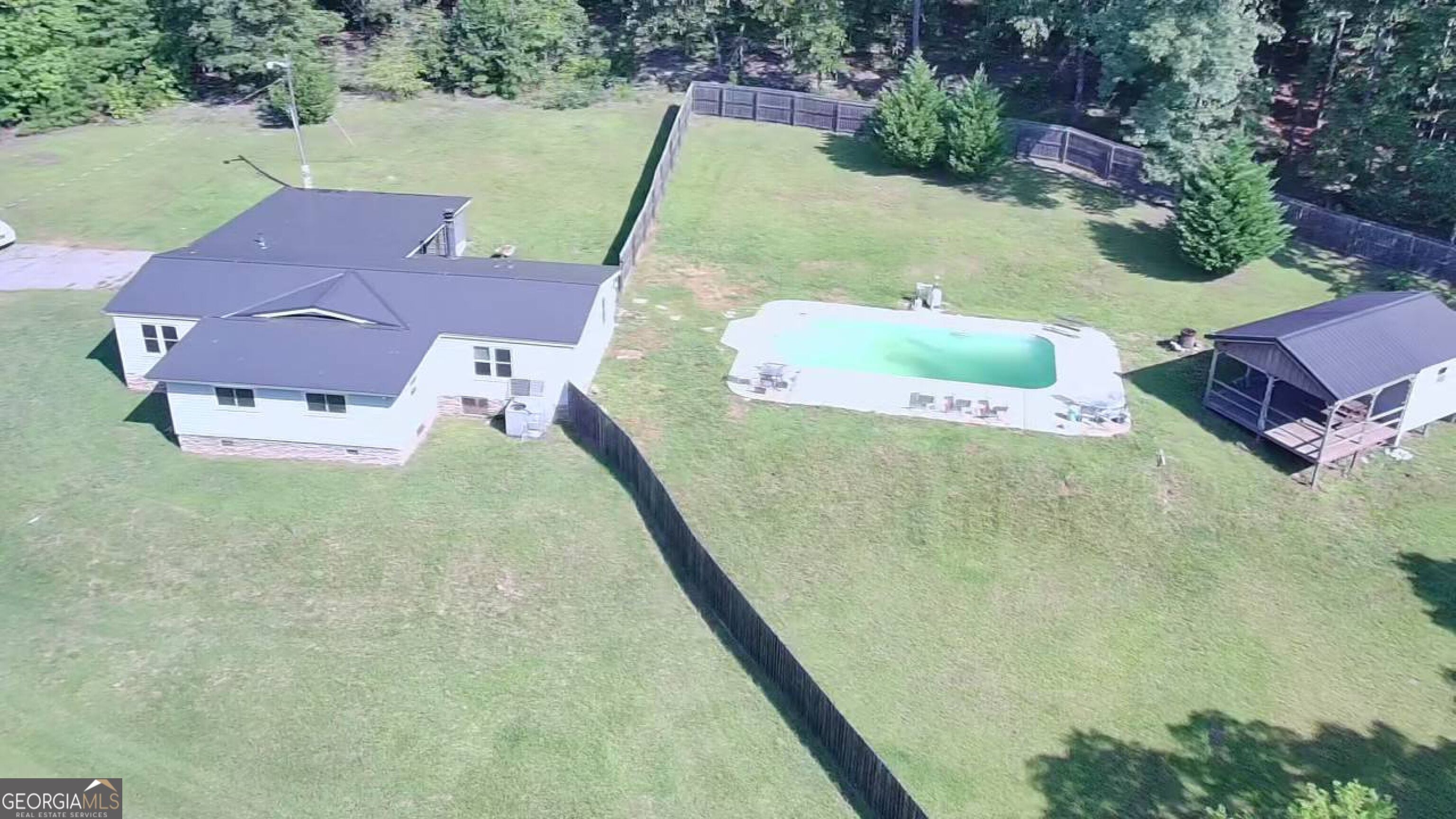 1812 Pickard Rd, Thomaston, GA 30286