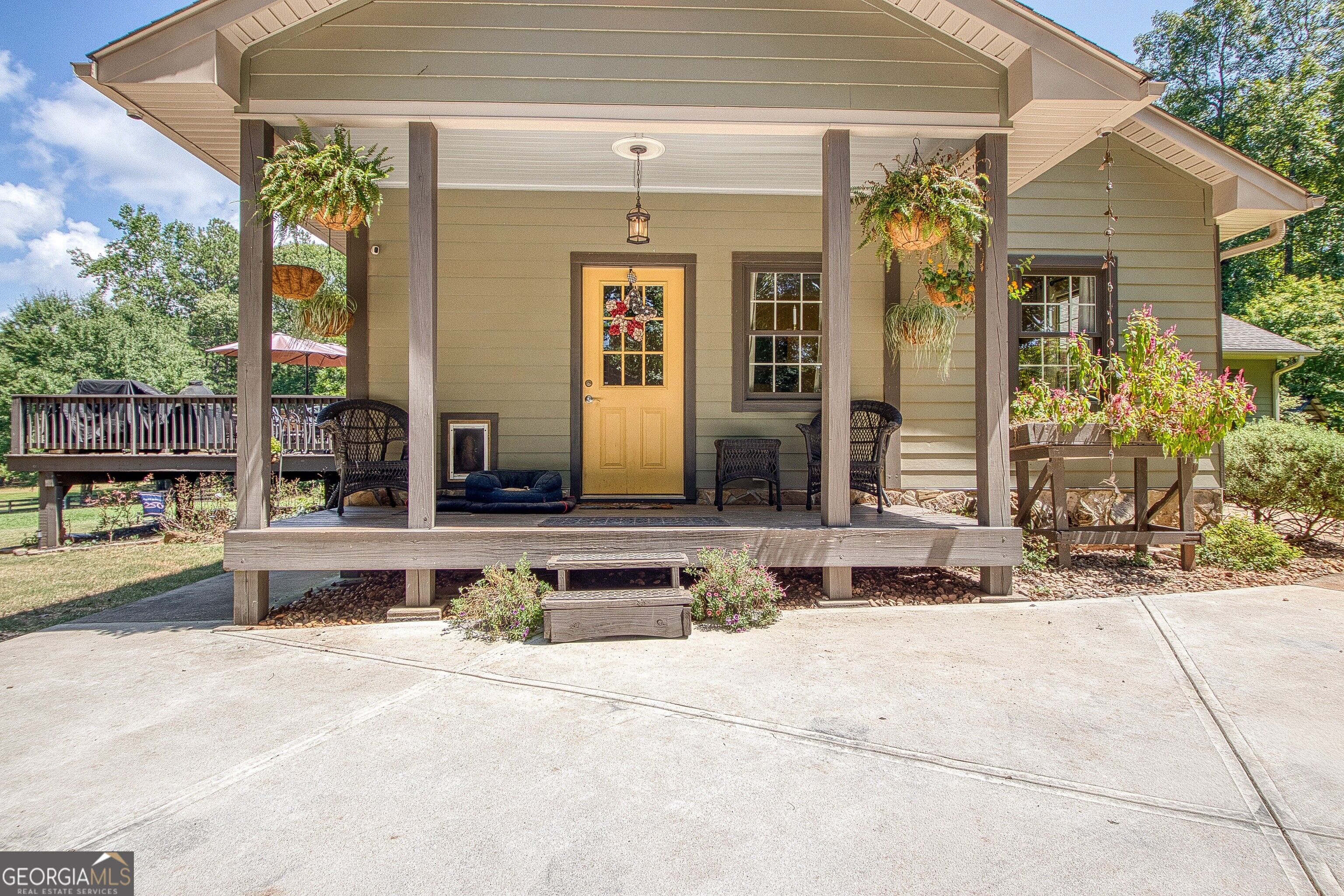 792 Fincher Rd, Moreland, GA 30259